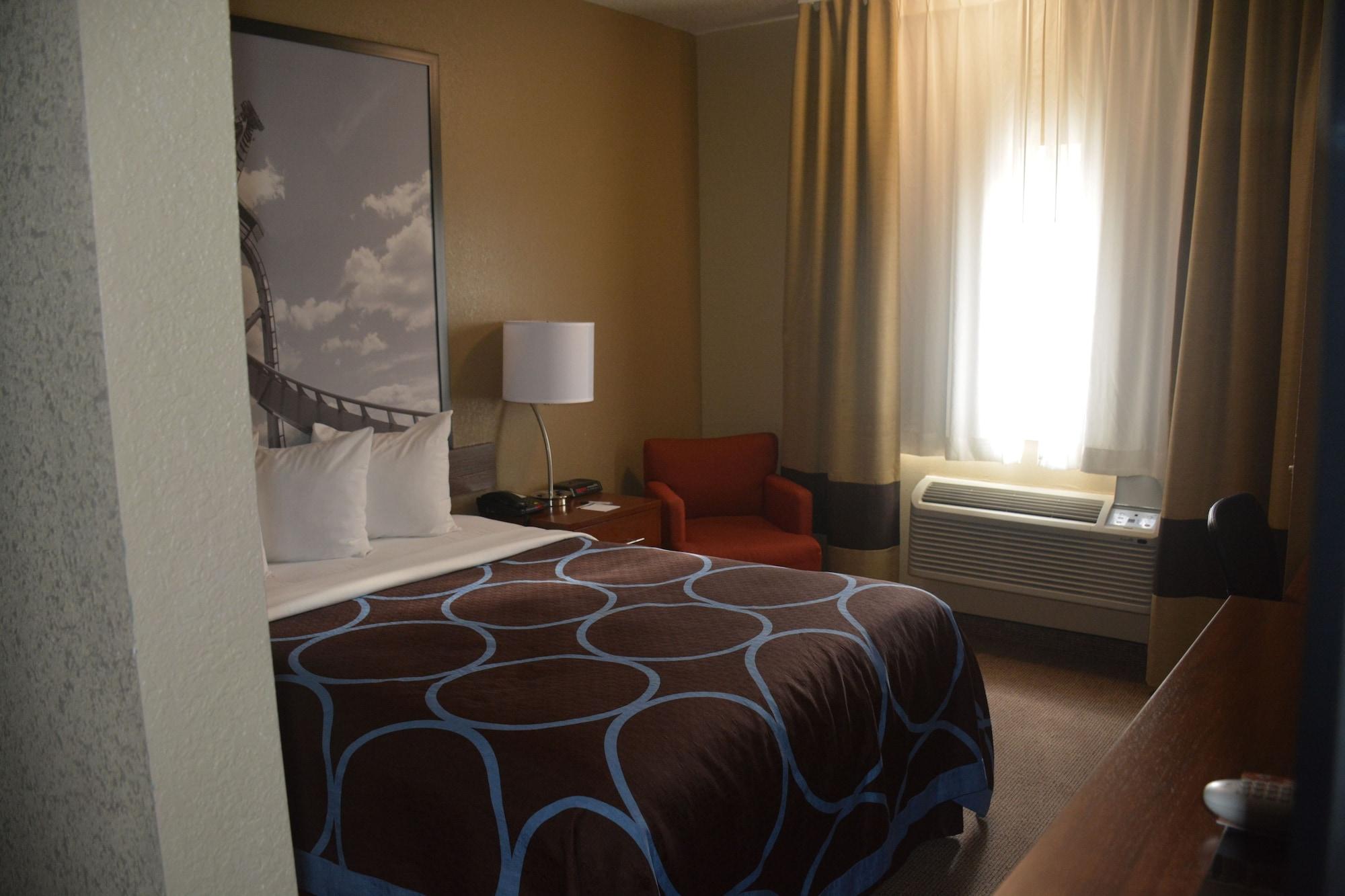 Hotel Super 8 By Wyndham Altoona Exteriér fotografie
